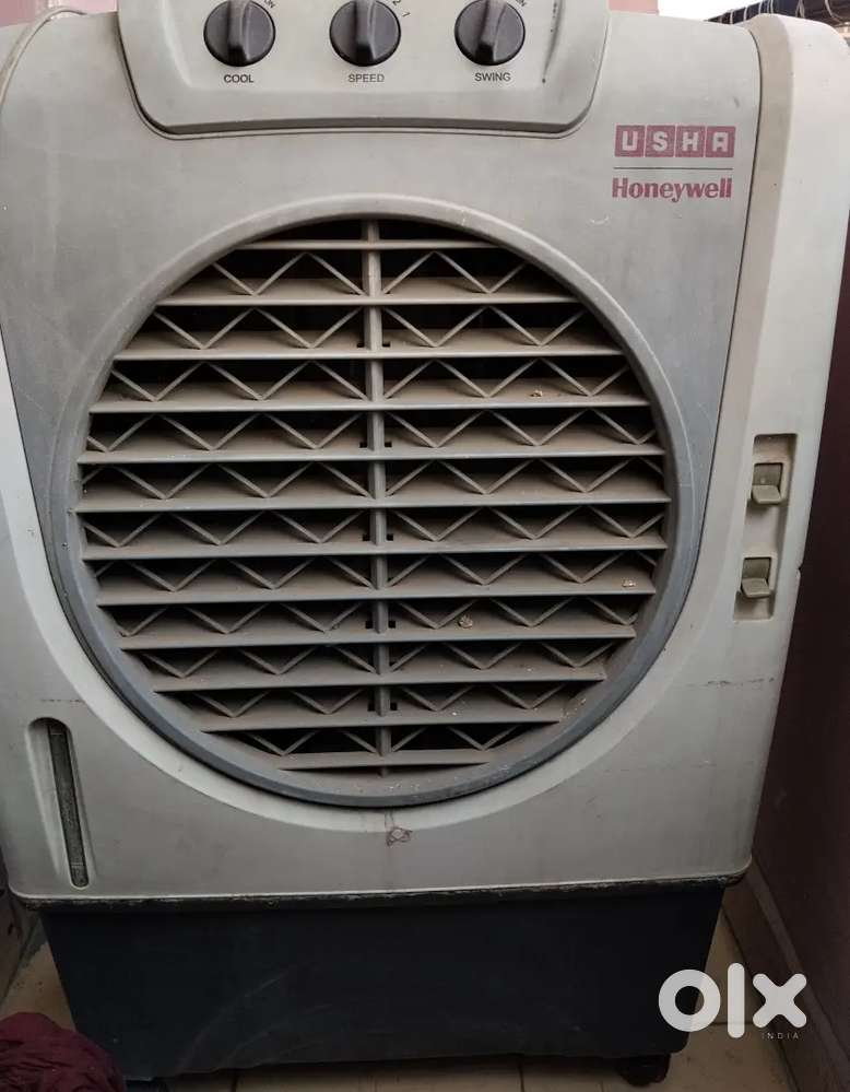 Usha 40 L Desert Air Cooler (Honeywell CL48PM)