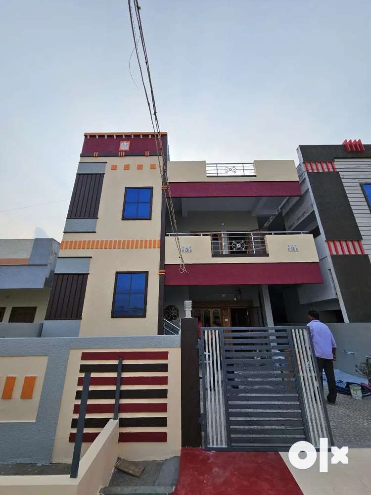 1BHK available for rent or entire floor for family 2BHK