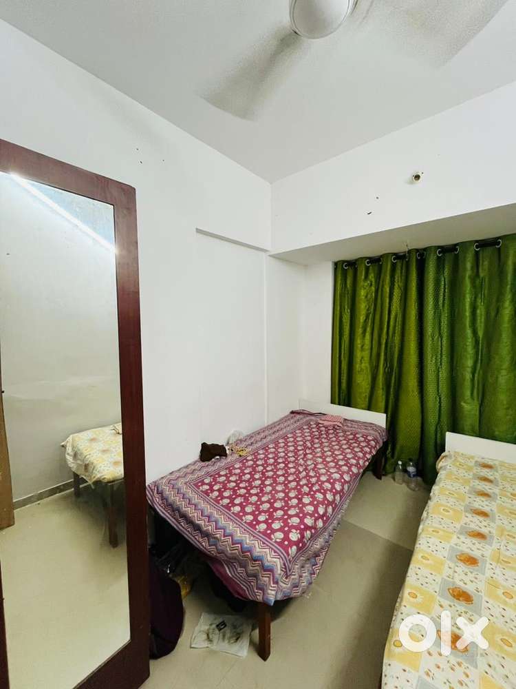 2 Bhk flat pg hostel zostel sharing flat home stay bombay mumbai house