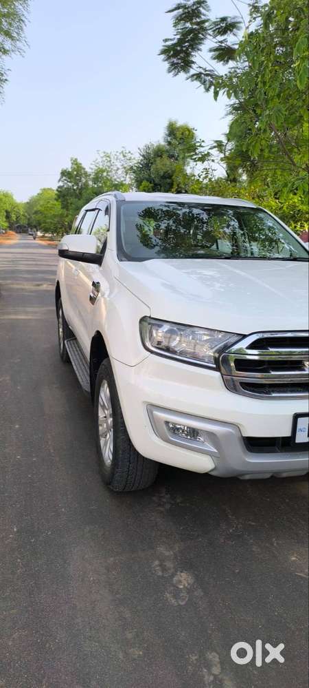 Ford Endeavour 2018 Diesel 90000 Km Driven