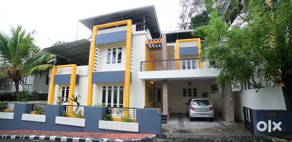 GATED VILLA SALE IN NJANDOORKONAM