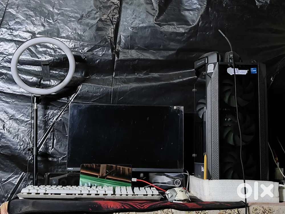 Pc Gaming and live streaming computer with all accessories