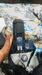 Nikon D5200 with lance 70-300 good candition