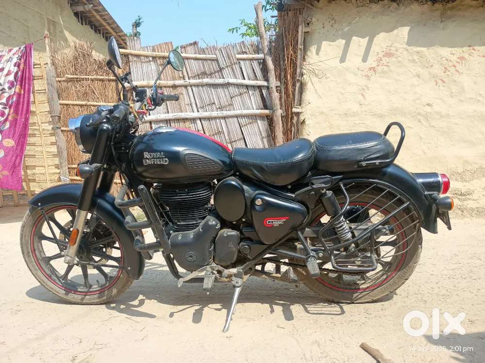 Royal Enfield classic 350 reborn dark stealth black dual chanel abs