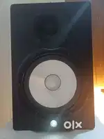 Yamaha Hs8 monitors pair