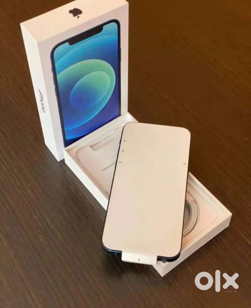 Apple iPhone 12 5g 4gb 128gb 100% BH box pack available with all acsrs