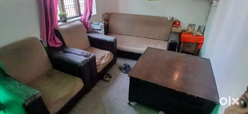5 सीटर सोफा सेट बिक्री के लिए
