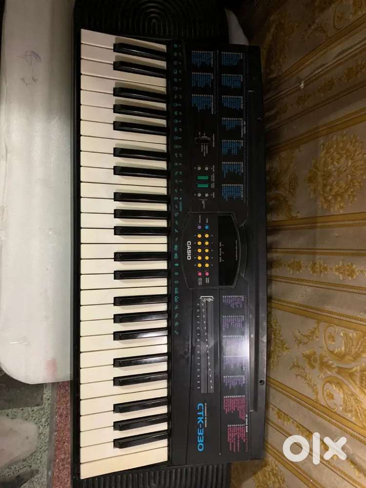 CTK-330 With 20 songbank.