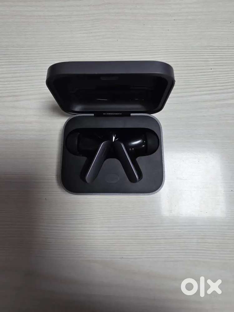 Realme Air 7 TWS. buds 3 days old only