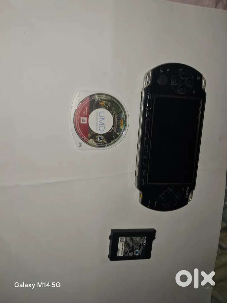 Sony PSP2001Console + SOCOM UMD U.S navy fireteam bavro Game(Untested)