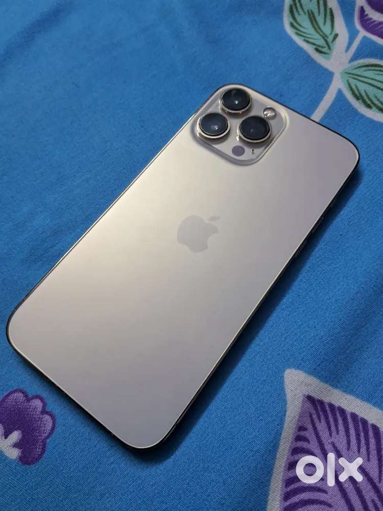 I phone 13 pro max 256Gb gold colour