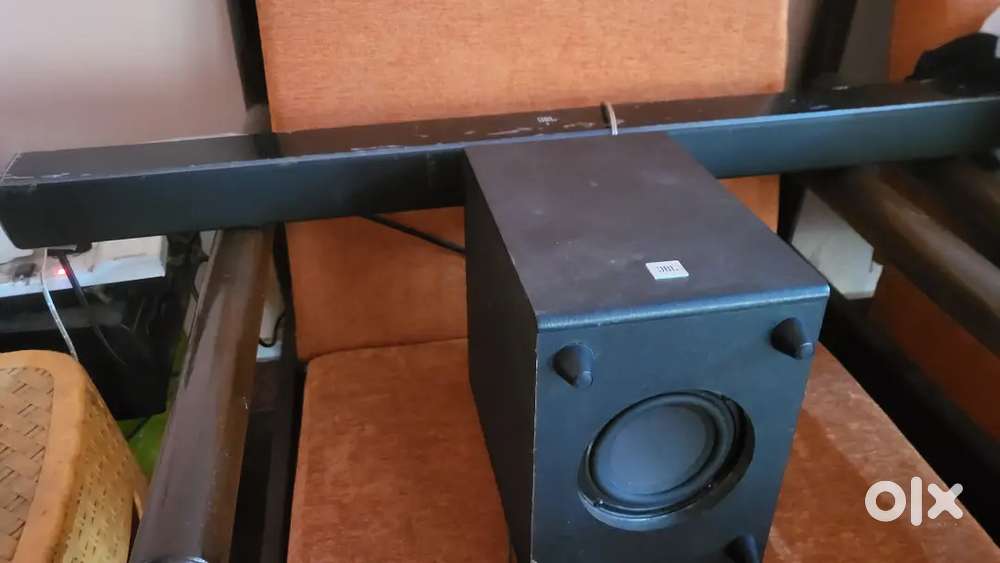 Jbl soundbar (slightly use)