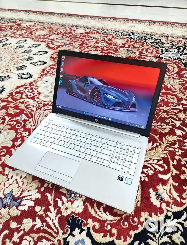 HP Laptop i5 8th Gen with battery warranty