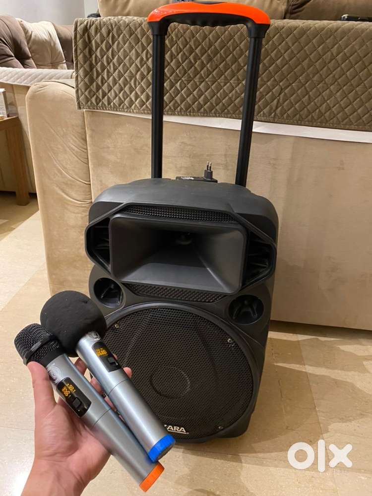 KARAOKE PORTABLE MIC N SPEAKER - TAKARA ( Trolley version )