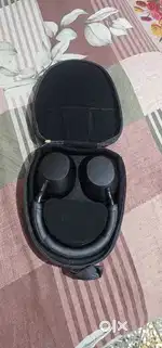 Sony WH-1000XM5