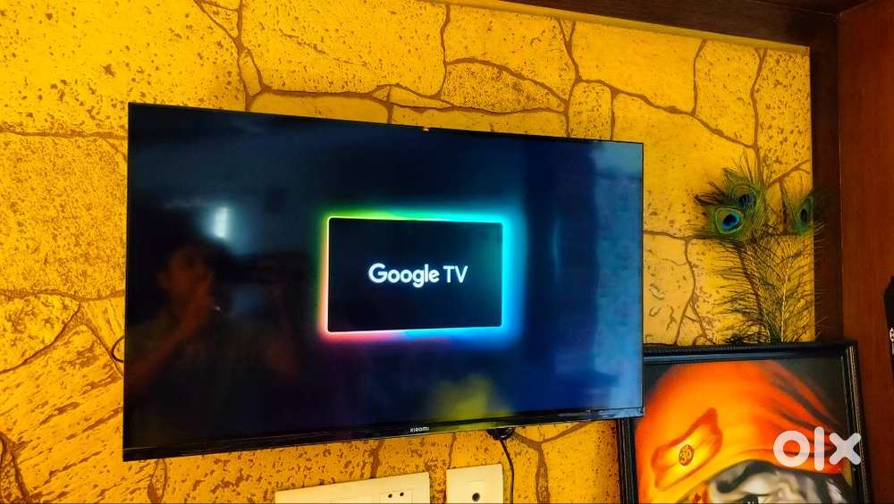 New Xiaomi 32 inch LED smart Tv (2 years old with in warranty))