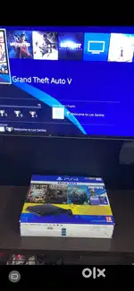 PS4 Slim 1 tb with box