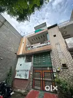 Fully maintained 4 bedroom with cupboard furneture  att main highway