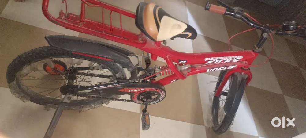 Vogue brand cycle, less used and in very good condition