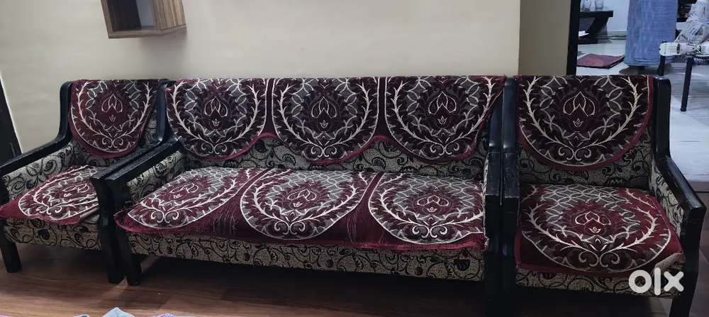 Five seater sofa set
