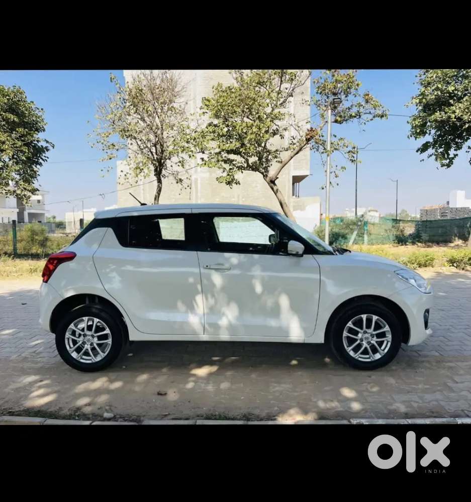 Maruti Suzuki Swift 2023 Petrol 32000 Km Driven