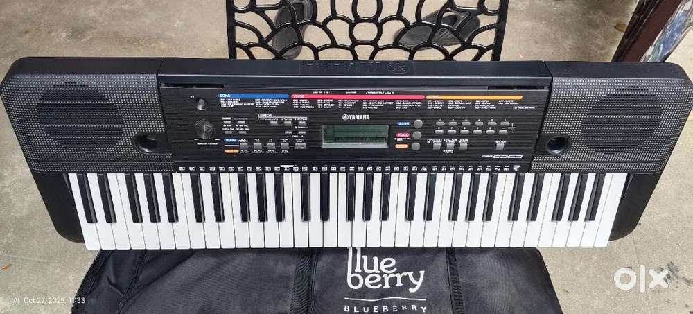 Used Yamaha PSR E263