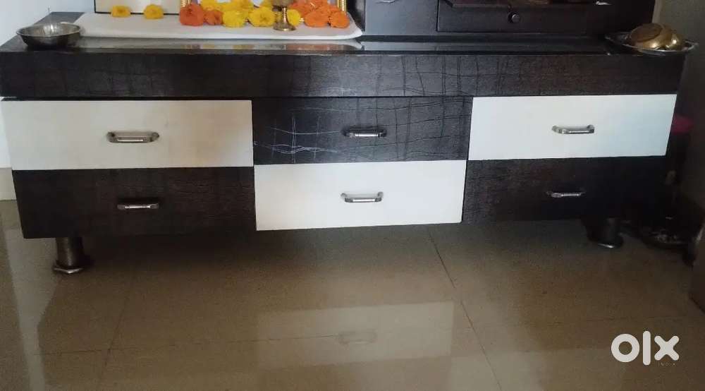 Wooden TV Unit in Great Condition