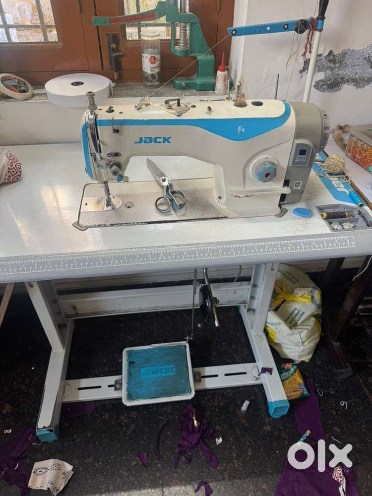 Jack F4 stitching machine