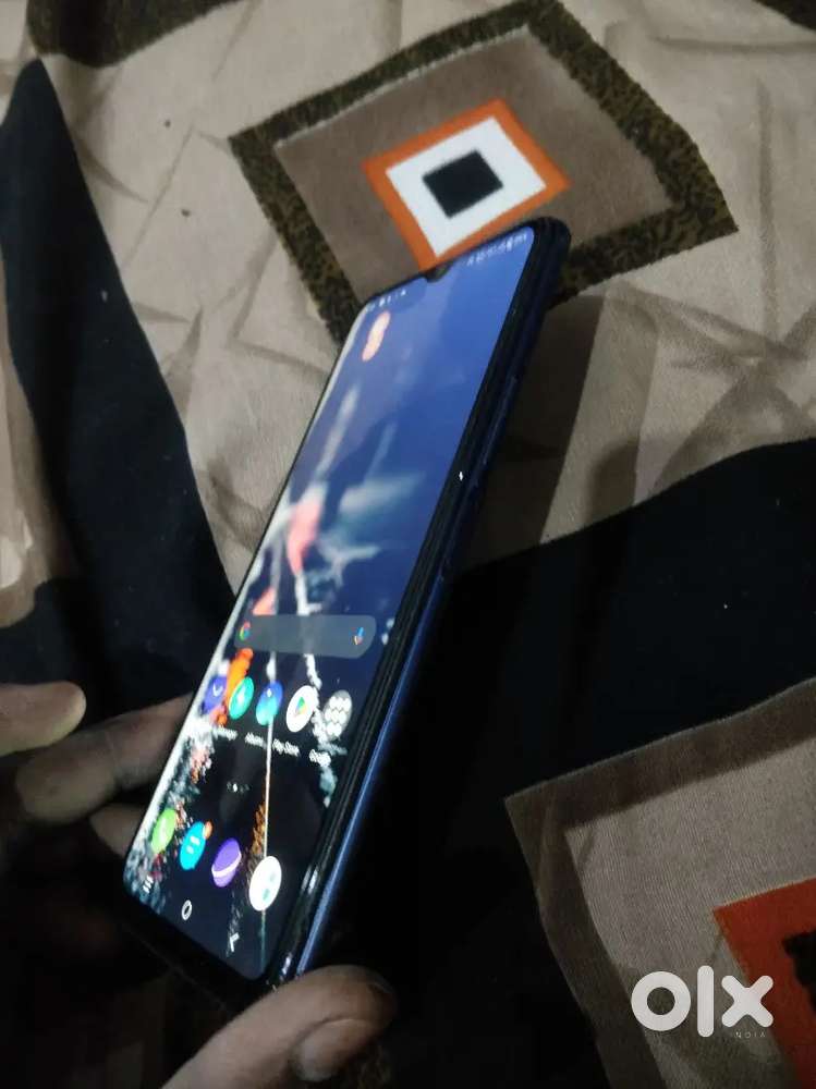 Vivo y51 8/128gb variant