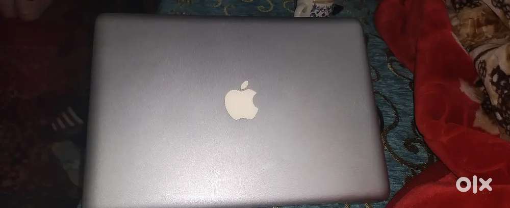 Macbook pro 13 in display