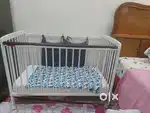 Fisher Price crib - Like New Rarely used..