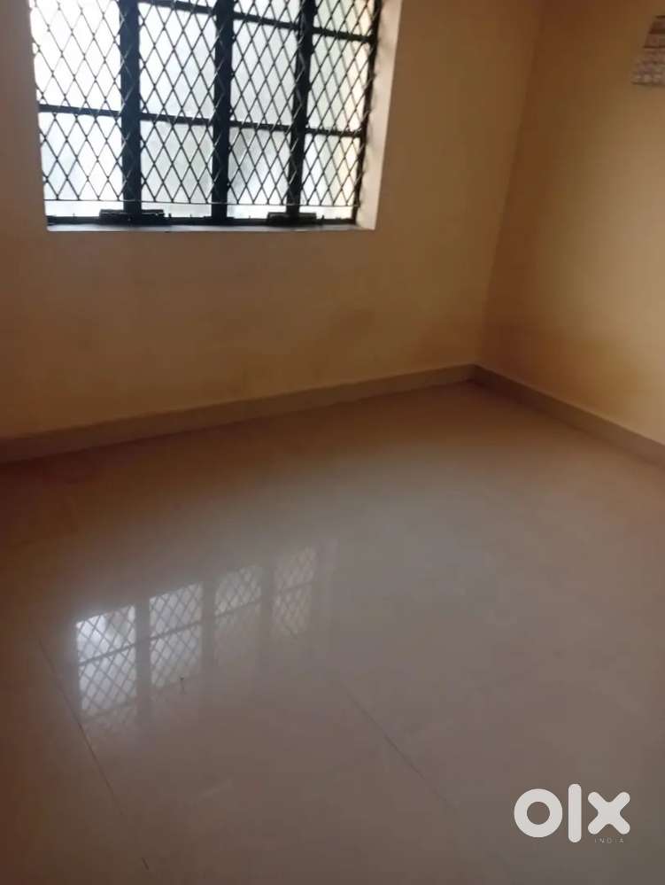 1BHK INDIPENDENT HOUSE FOR BACHLOR SHATABDI SQR