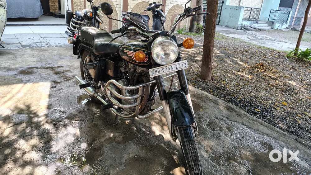 Royal Enfield old bullet with HSRP number