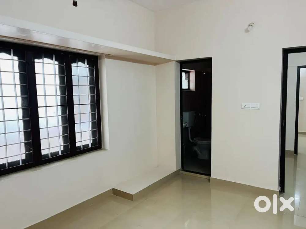 Vanchiyoor 2 bhk frist floor for rent.