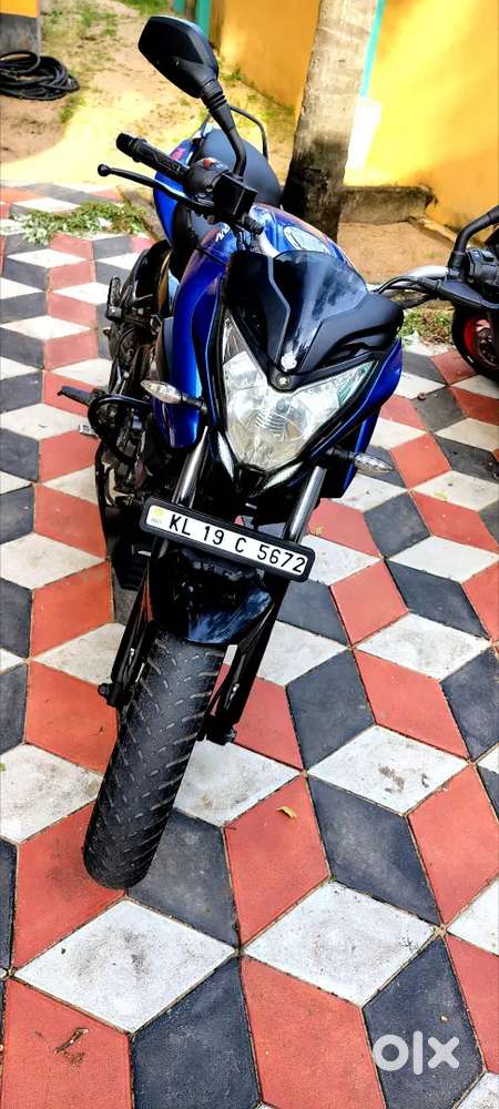 Bajaj pulsar 200 ns bs3
