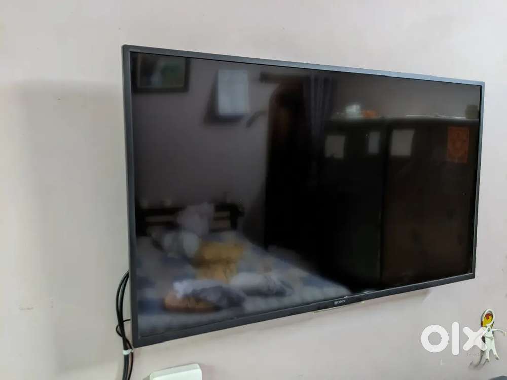 Sony 43 inch smart tv in perfect new condition