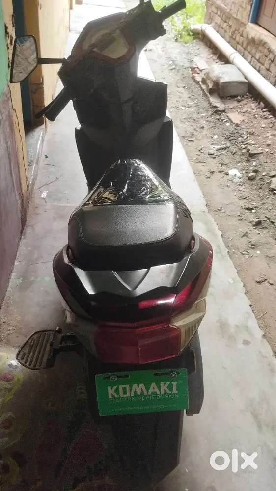 Komaki Brand scooty