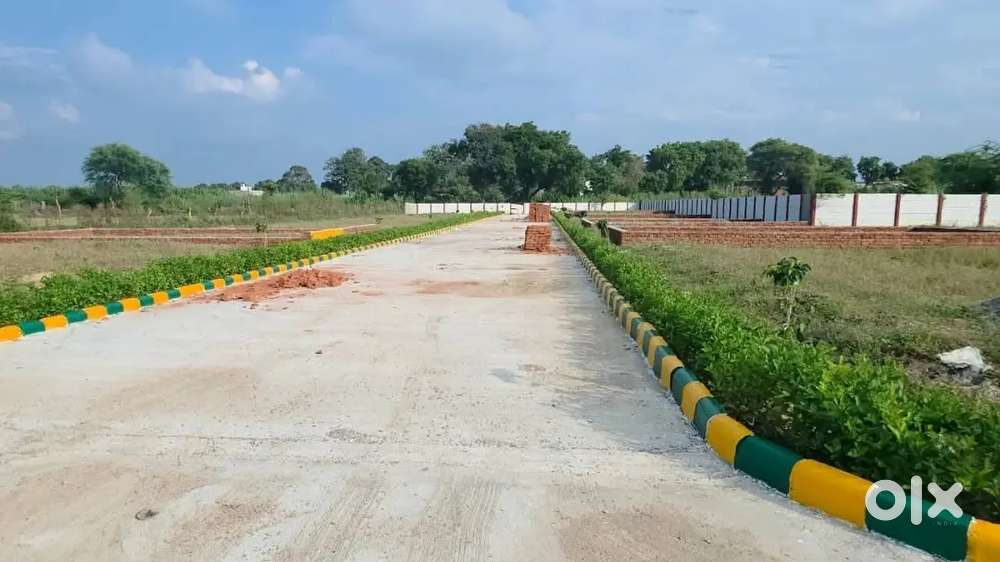 Lucknow Gosaiganj Market ke pass approved plot fee stamp ke sath