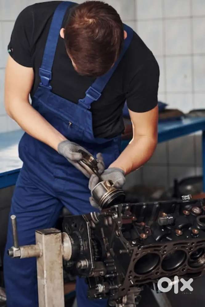 We need a head mechanic in car garage