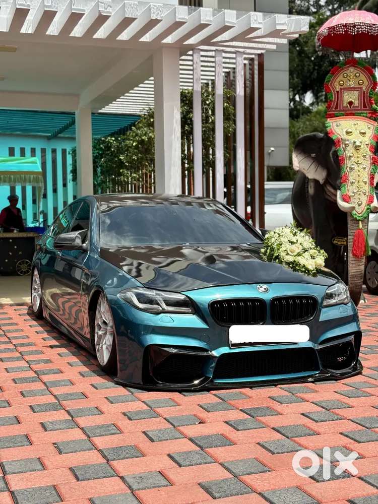 WEDDING CARS