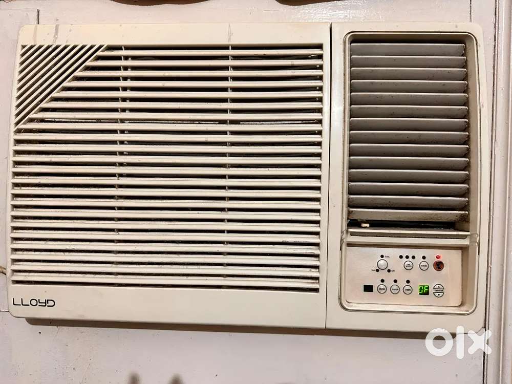 Lloyd window AC