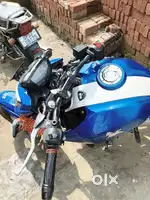 TVS Apache 4v