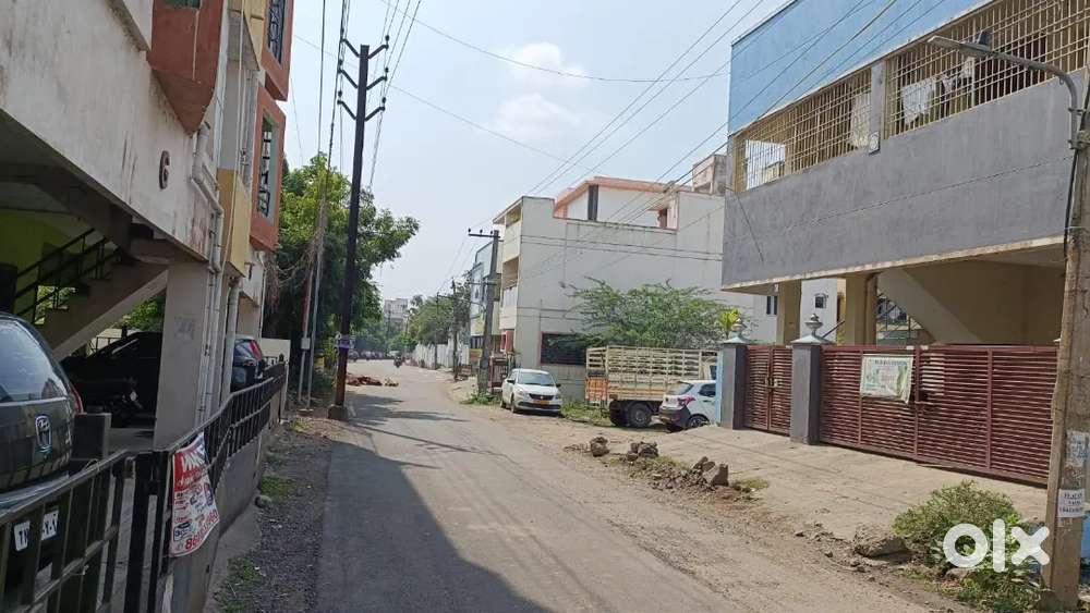 Madmpakkam Commercial in residence Land 1200soft cmda approved