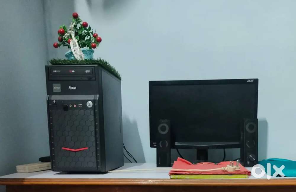 Desktop for sale