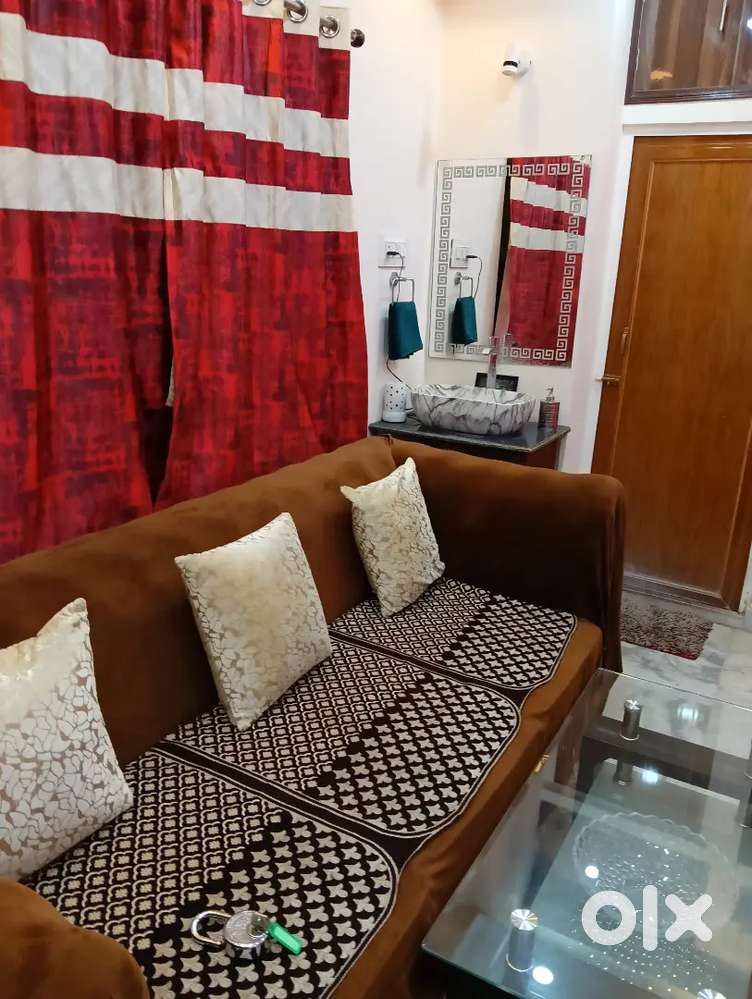 Urgent 1bhk furnished flat rent at Airport 2no gate