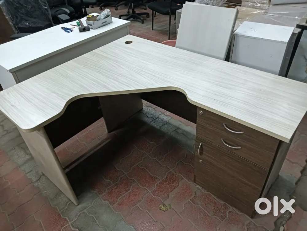 L TABLE FOR SALE