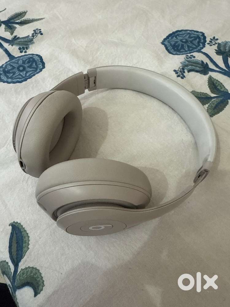 Beats Studio Pro Headphone- Sandstone