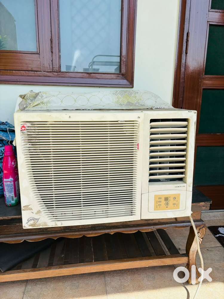 Godrej 1.5 ton windows AC