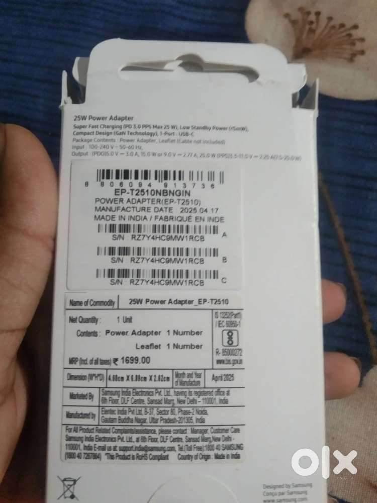 Sumsung original 25 watt charger with warranty box