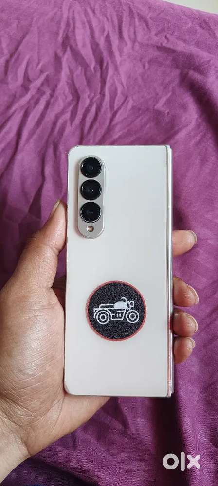 Samsung fold 4 12gb Ram 512 gb srorage